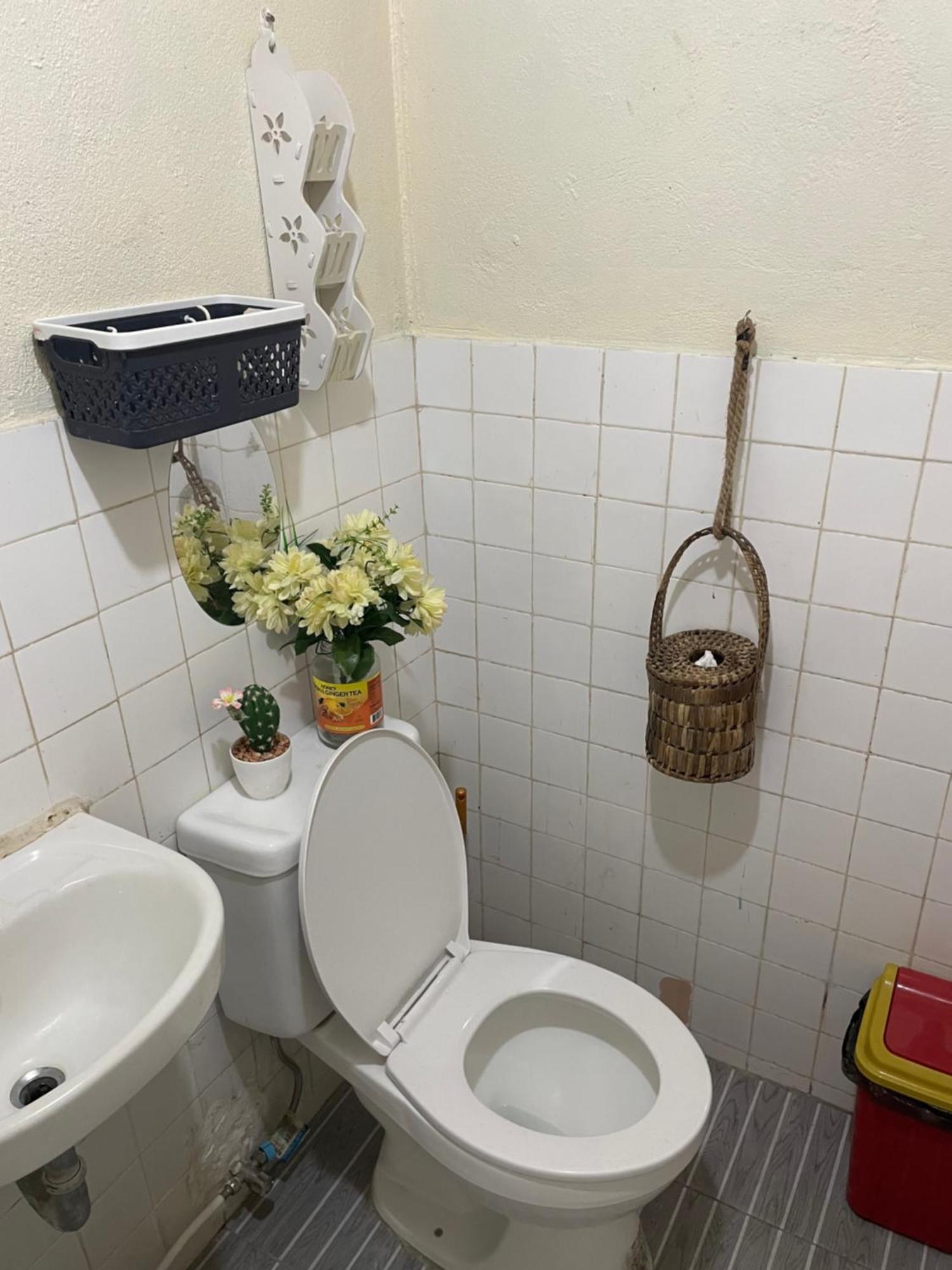 Borbon'S Treehouse By The Sea Bed & Breakfast Mambajao Ngoại thất bức ảnh